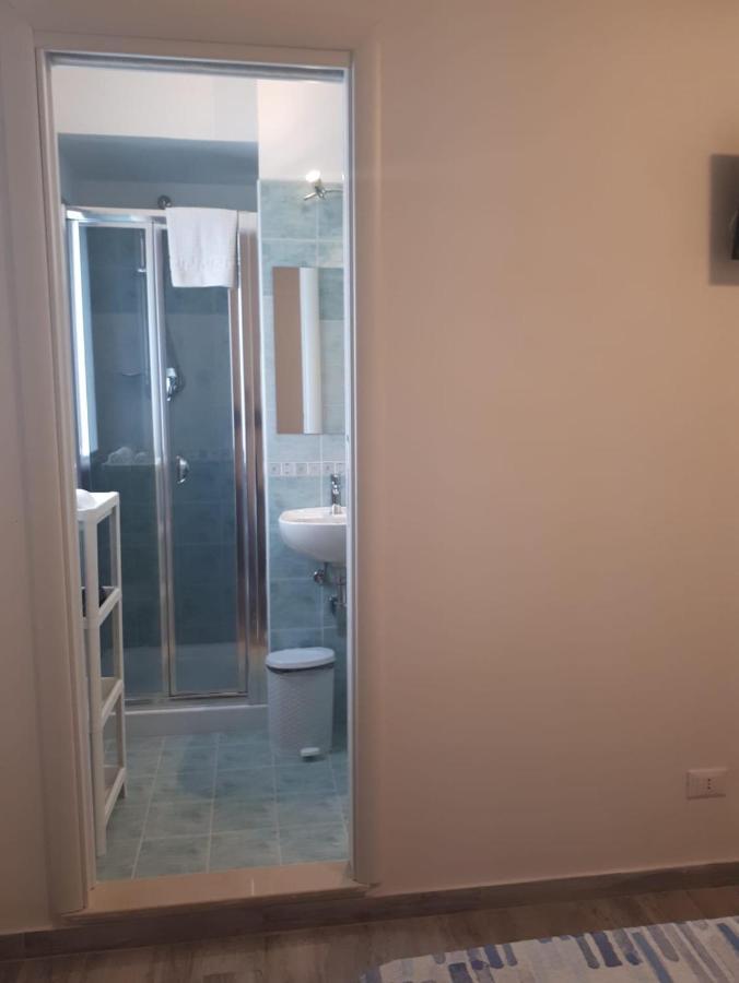 Cuor Di Leone Guest House ฟาวีญานา ภายนอก รูปภาพ